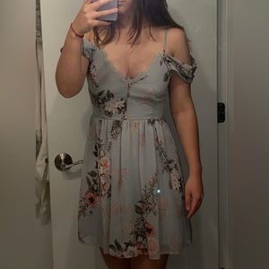 Lulus grey flower pattern dress size small